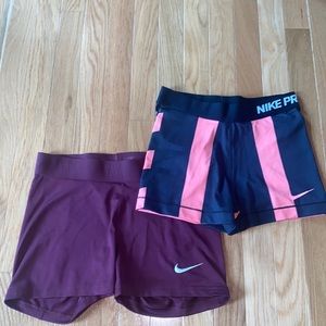 bundle of nike pros!